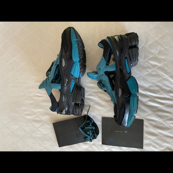 Raf Simons x Replicant Ozweego Black Colonial Blue - Picture 4 of 9